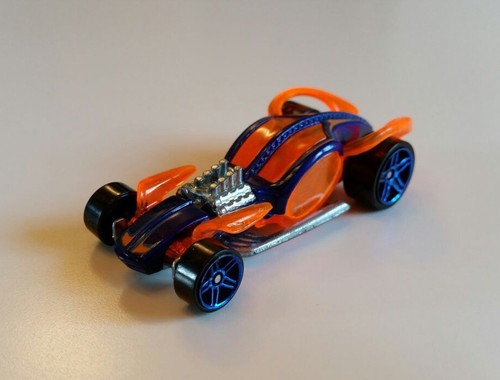 Hot wheels candy 2001 mattel - hot,